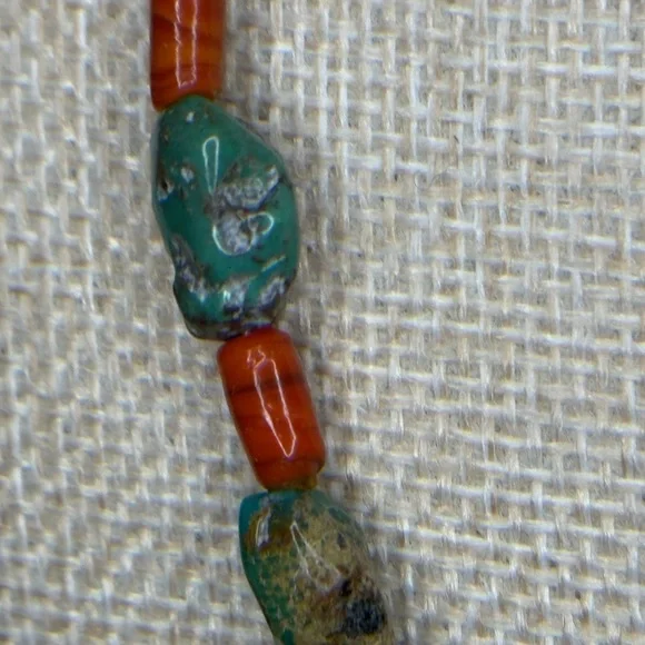 Artisan made by Kel_co1 - Turquoise and Coral Beaded Necklace and earrings - Picture 4 of 5